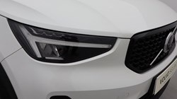 2024 (24) VOLVO XC40 2.0 B3P Plus Dark 5dr Auto 4552740