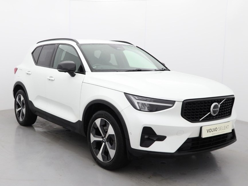 2024 (24) VOLVO XC40 2.0 B3P Plus Dark 5dr Auto