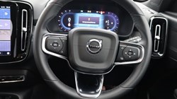 2024 (24) VOLVO XC40 2.0 B3P Plus Dark 5dr Auto 4552726