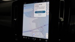 2024 (24) VOLVO XC40 2.0 B3P Plus Dark 5dr Auto 4552731