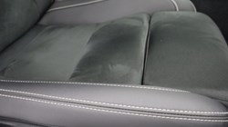 2024 (24) VOLVO XC40 2.0 B3P Plus Dark 5dr Auto 4552714