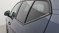 2025 (75) VOLVO XC40 2.0 B3P Plus Black Edition 5dr Auto *VAT QUALIFYING* 4665107