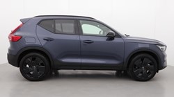 2025 (75) VOLVO XC40 2.0 B3P Plus Black Edition 5dr Auto *VAT QUALIFYING* 4665057