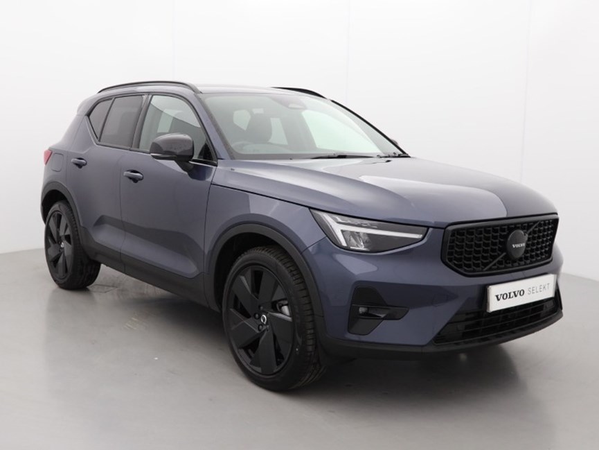2025 (75) VOLVO XC40 2.0 B3P Plus Black Edition 5dr Auto *VAT QUALIFYING*