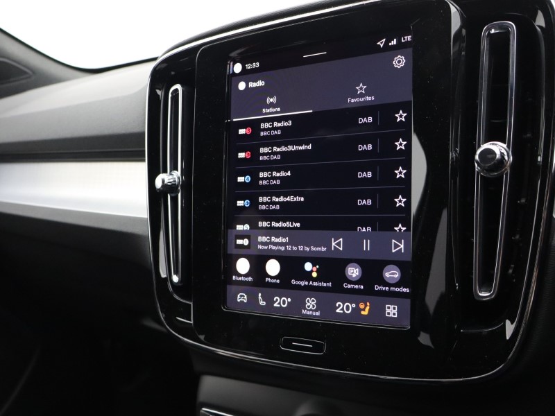 2025 (75) VOLVO XC40 2.0 B3P Plus Black Edition 5dr Auto *VAT QUALIFYING* 4665090