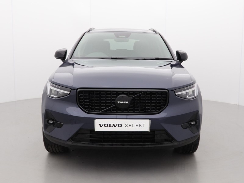 2025 (75) VOLVO XC40 2.0 B3P Plus Black Edition 5dr Auto *VAT QUALIFYING* 4665053