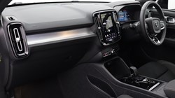 2025 (75) VOLVO XC40 2.0 B3P Plus Black Edition 5dr Auto *VAT QUALIFYING* 4665076