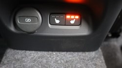 2025 (75) VOLVO XC40 2.0 B3P Plus Black Edition 5dr Auto *VAT QUALIFYING* 4665082