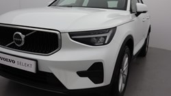 2025 (25) VOLVO XC40 2.0 B3P Core 5dr Auto *VAT QUALIFYING* 4535841