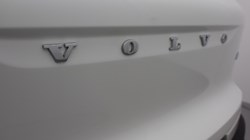 2025 (25) VOLVO XC40 2.0 B3P Core 5dr Auto *VAT QUALIFYING* 4535846