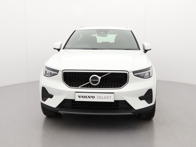 2025 (25) VOLVO XC40 2.0 B3P Core 5dr Auto *VAT QUALIFYING* 4535800