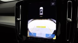 2025 (25) VOLVO XC40 2.0 B3P Core 5dr Auto *VAT QUALIFYING* 4535829