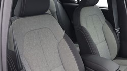 2025 (25) VOLVO XC40 2.0 B3P Core 5dr Auto *VAT QUALIFYING* 4535816