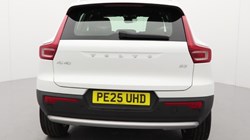 2025 (25) VOLVO XC40 2.0 B3P Core 5dr Auto *VAT QUALIFYING* 4535802