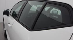 2025 (25) VOLVO XC40 2.0 B3P Core 5dr Auto *VAT QUALIFYING* 4535851