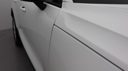 2025 (25) VOLVO XC40 2.0 B3P Core 5dr Auto *VAT QUALIFYING* 4535842