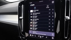 2025 (25) VOLVO XC40 2.0 B3P Core 5dr Auto *VAT QUALIFYING* 4535830