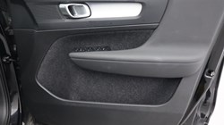 2024 (74) VOLVO XC40 2.0 B3P Core 5dr Auto 4590157