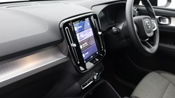2024 (74) VOLVO XC40 2.0 B3P Core 5dr Auto 4590167