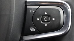 2024 (74) VOLVO XC40 2.0 B3P Core 5dr Auto 4590176