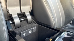 2022 (22) LAND ROVER RANGE ROVER VELAR 2.0 D200 Edition 5dr Auto 4821323