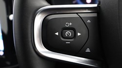 2025 (74) VOLVO XC40 2.0 B4P Plus Dark 5dr Auto 4557425