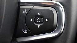 2025 (74) VOLVO XC40 2.0 B4P Plus Dark 5dr Auto 4557426