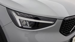 2025 (74) VOLVO XC40 2.0 B4P Plus Dark 5dr Auto 4557438