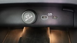 2025 (74) VOLVO XC40 2.0 B4P Ultra Dark 5dr Auto 4578159