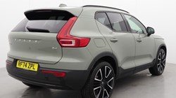 2025 (74) VOLVO XC40 2.0 B4P Ultra Dark 5dr Auto 4578125