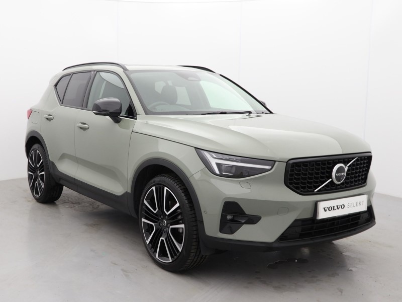2025 (74) VOLVO XC40 2.0 B4P Ultra Dark 5dr Auto