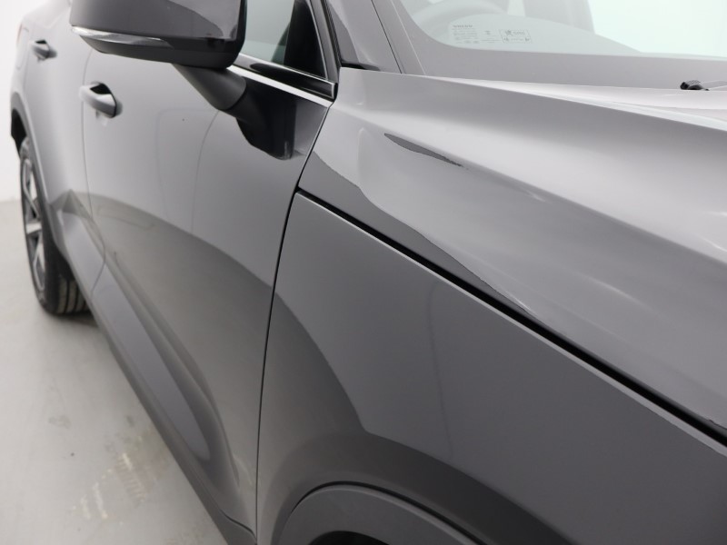 2025 (75) VOLVO XC40 2.0 B3P Plus Dark 5dr Auto*VAT QUALIFYING* 4666441