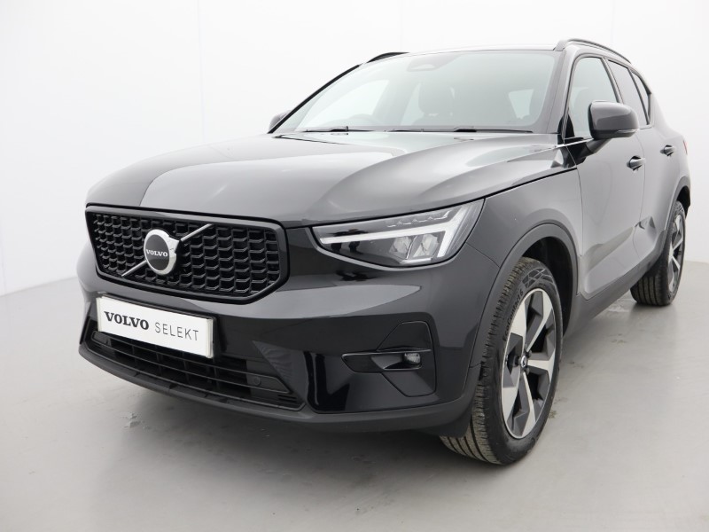 2025 (75) VOLVO XC40 2.0 B3P Plus Dark 5dr Auto*VAT QUALIFYING* 4666440