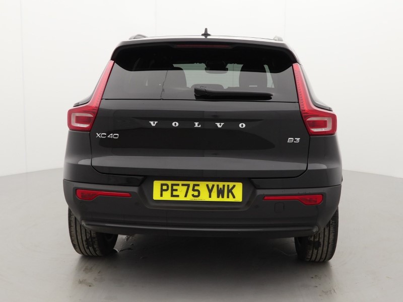 2025 (75) VOLVO XC40 2.0 B3P Plus Dark 5dr Auto*VAT QUALIFYING* 4666391