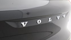 2025 (75) VOLVO XC40 2.0 B3P Plus Dark 5dr Auto*VAT QUALIFYING* 4666443