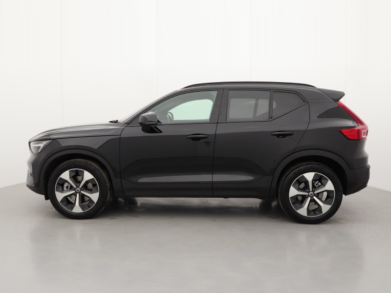 2025 (75) VOLVO XC40 2.0 B3P Plus Dark 5dr Auto*VAT QUALIFYING* 4666392