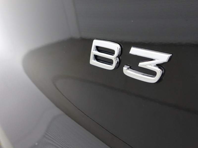 2025 (75) VOLVO XC40 2.0 B3P Plus Dark 5dr Auto*VAT QUALIFYING* 4666444