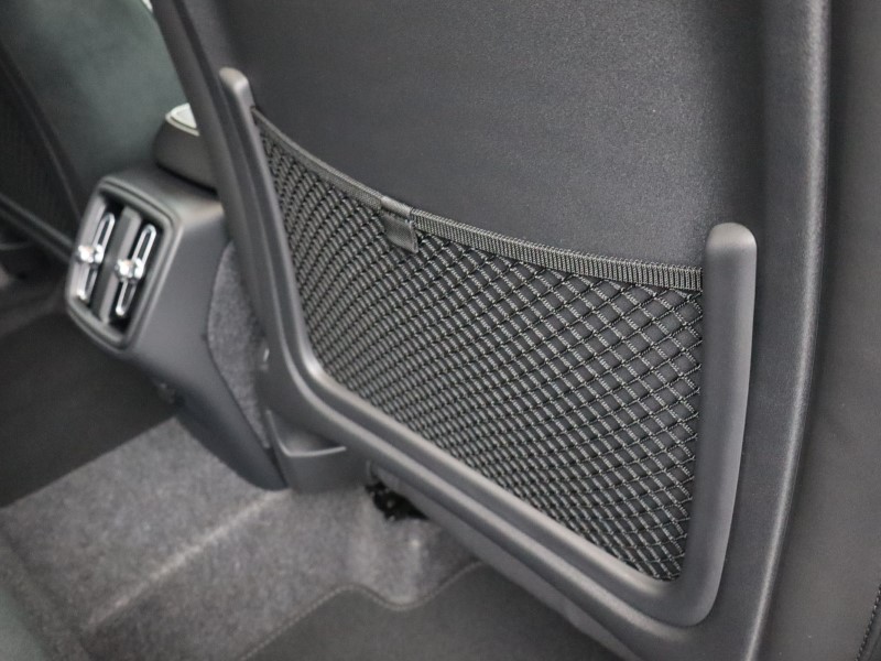 2025 (75) VOLVO XC40 2.0 B3P Plus Dark 5dr Auto*VAT QUALIFYING* 4666416