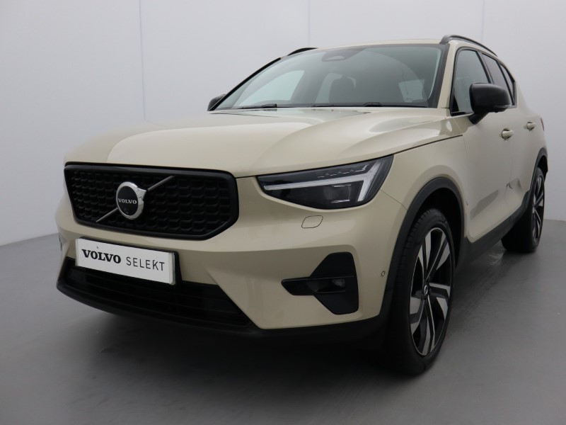 2025 (75) VOLVO XC40 2.0 B3P Ultra Dark 5dr Auto 4953759