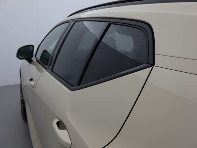 2025 (75) VOLVO XC40 2.0 B3P Ultra Dark 5dr Auto 4953764