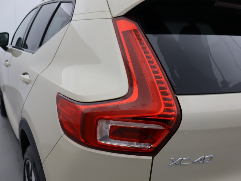 2025 (75) VOLVO XC40 2.0 B3P Ultra Dark 5dr Auto 4953761