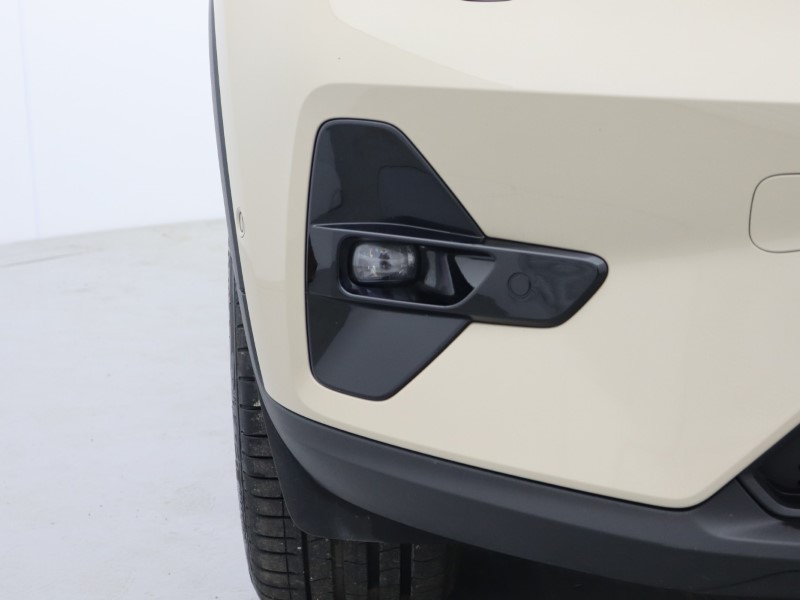 2025 (75) VOLVO XC40 2.0 B3P Ultra Dark 5dr Auto 4794381