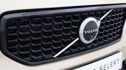 2025 (75) VOLVO XC40 2.0 B3P Ultra Dark 5dr Auto 4953758