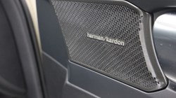 2025 (75) VOLVO XC40 2.0 B3P Ultra Dark 5dr Auto 4794388