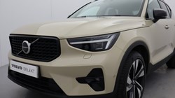 2025 (75) VOLVO XC40 2.0 B3P Ultra Dark 5dr Auto 4794375