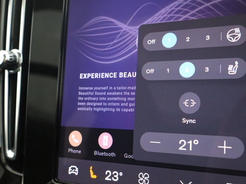 2025 (75) VOLVO XC40 2.0 B3P Ultra Dark 5dr Auto 4794420