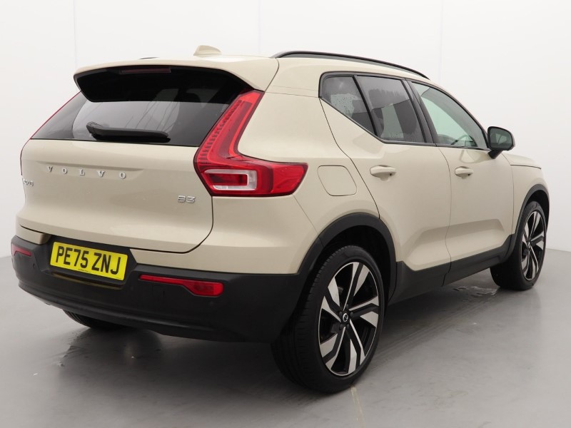 2025 (75) VOLVO XC40 2.0 B3P Ultra Dark 5dr Auto 4953771