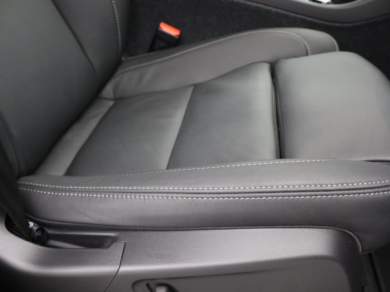 2025 (75) VOLVO XC40 2.0 B3P Ultra Dark 5dr Auto 4794394