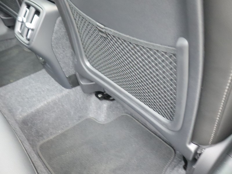 2025 (75) VOLVO XC40 2.0 B3P Ultra Dark 5dr Auto 4794404