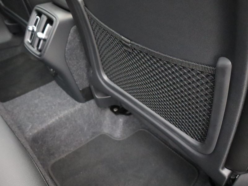 2025 (75) VOLVO XC40 2.0 B3P Ultra Dark 5dr Auto 4794407